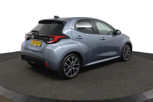 Toyota Yaris (2026) thumbnail 2