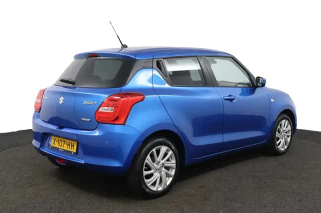Suzuki Swift (2023) thumbnail 2