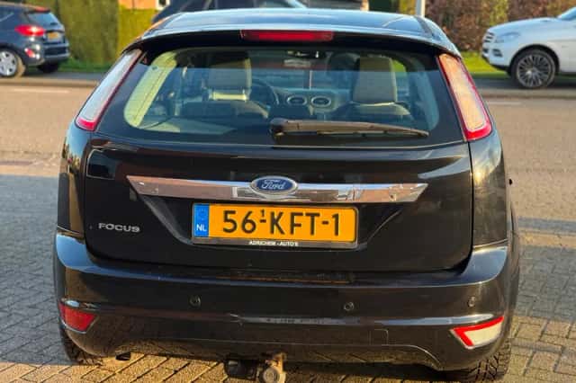Ford Focus (2009) thumbnail 4