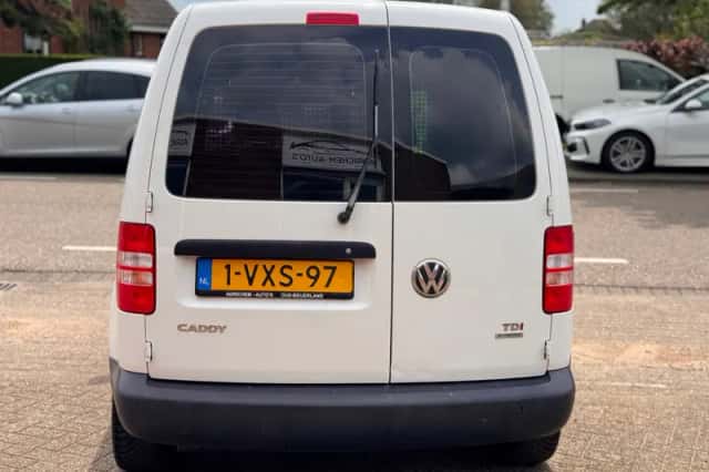Volkswagen Caddy (2012) thumbnail 4