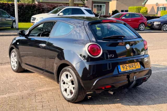 Alfa Romeo MiTo (2009) thumbnail 5