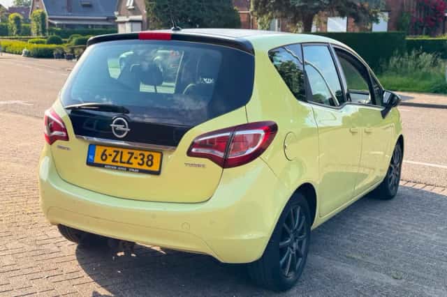 Opel Meriva (2015) thumbnail 3