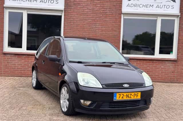 Ford Fiesta (2004) thumbnail 1