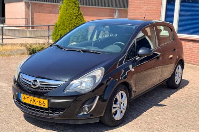 Opel Corsa (2014) thumbnail 6
