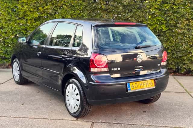 Volkswagen Polo (2008) thumbnail 5