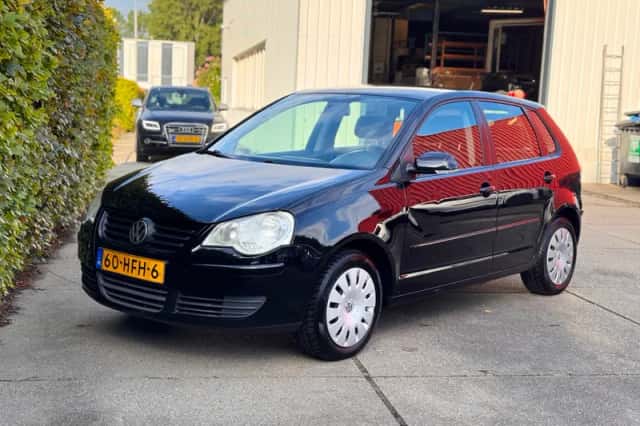 Volkswagen Polo (2008) thumbnail 6
