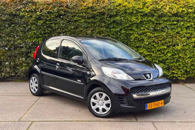 Peugeot 107 (2011) thumbnail 1
