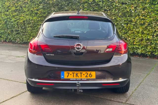 Opel Astra (2014) thumbnail 5