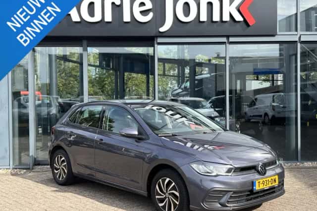 Volkswagen Polo (2023) thumbnail 1