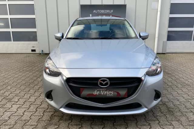 Mazda 2 (2019) thumbnail 4