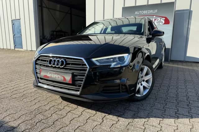 Audi A3 (2018) thumbnail 1
