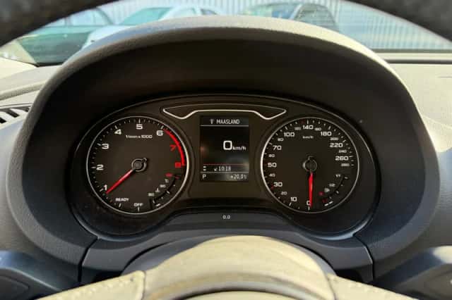 Audi A3 (2018) thumbnail 5