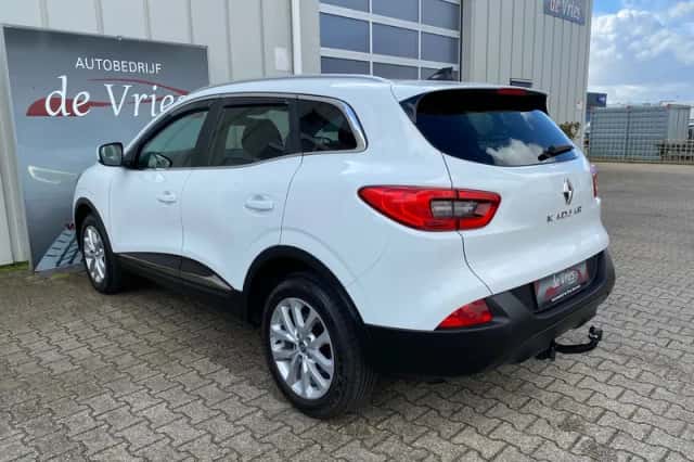 Renault Kadjar (2015) thumbnail 2