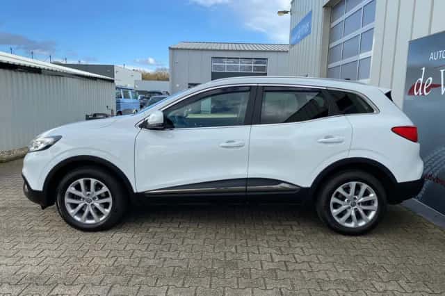 Renault Kadjar (2015) thumbnail 3