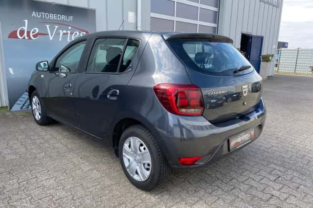 Dacia Sandero (2019) thumbnail 2
