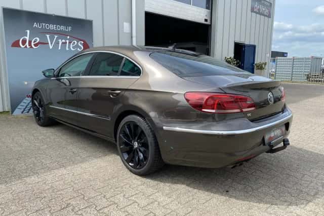 Volkswagen CC (2012) thumbnail 2