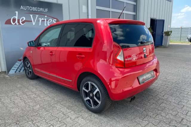 SEAT Mii (2014) thumbnail 2