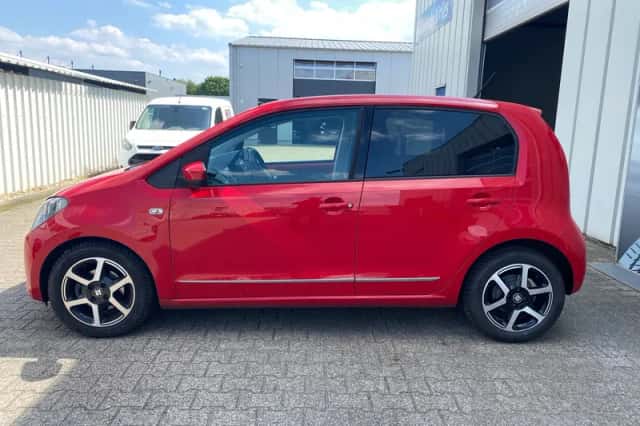 SEAT Mii (2014) thumbnail 3