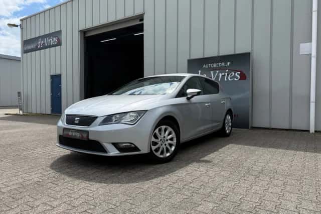 SEAT Leon (2017) thumbnail 1