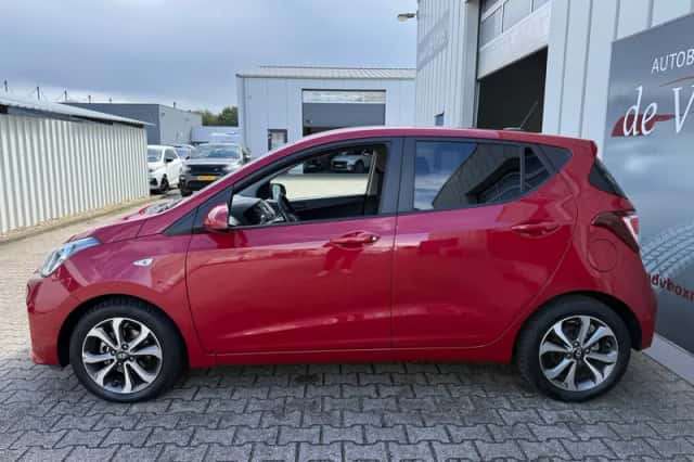 Hyundai i10 (2018) thumbnail 2