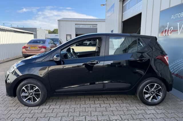 Hyundai i10 (2018) thumbnail 2