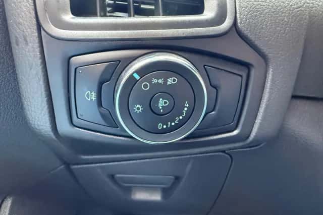Ford Focus (2011) thumbnail 6