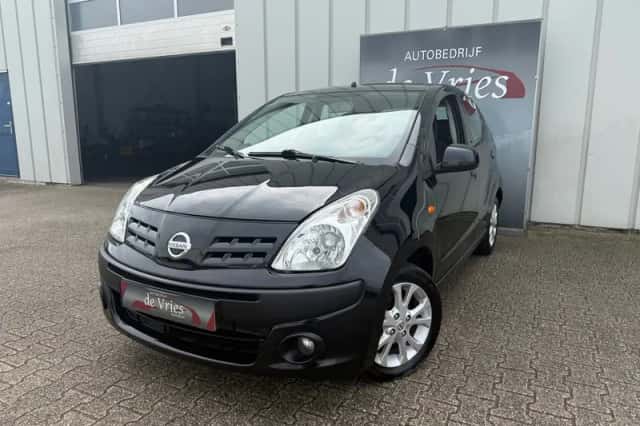 Nissan Pixo (2010) thumbnail 1