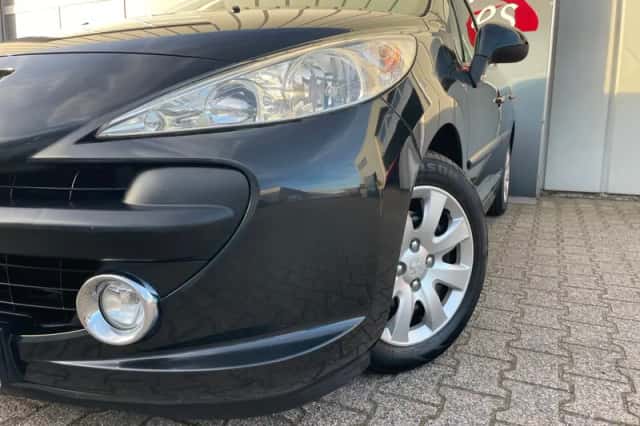 Peugeot 207 (2009) thumbnail 2