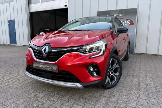 Renault Captur (2022) thumbnail 1