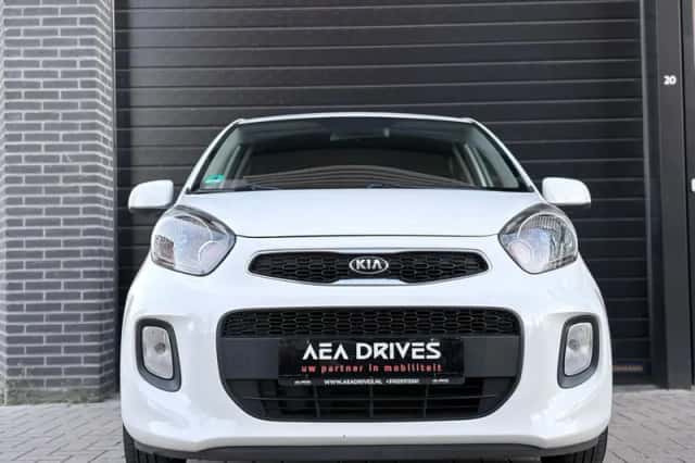 Kia Picanto (2016) thumbnail 2