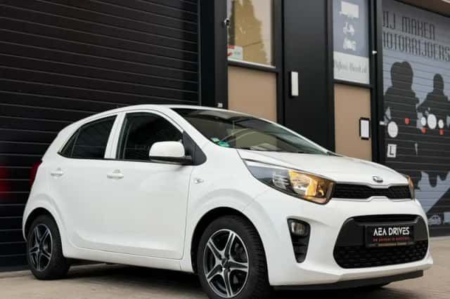 Kia Picanto (2017) thumbnail 3