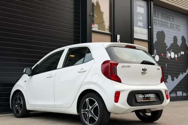 Kia Picanto (2017) thumbnail 4
