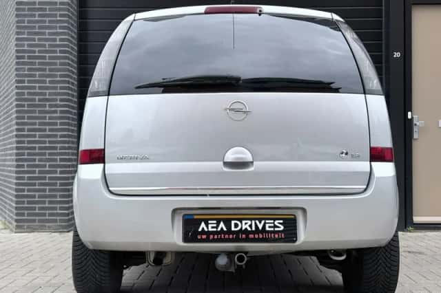 Opel Meriva (2006) thumbnail 5