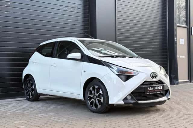 Toyota Aygo (2020) thumbnail 3