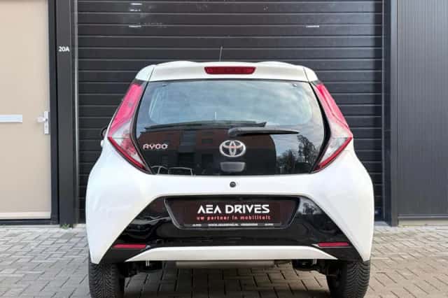 Toyota Aygo (2020) thumbnail 5