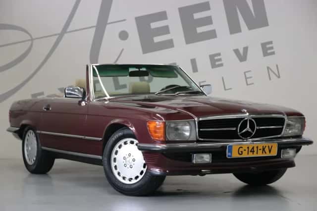 Mercedes-Benz 560 SL (1988) thumbnail 3