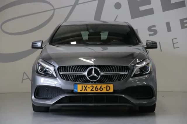 Mercedes-Benz A-Klasse (2016) thumbnail 2