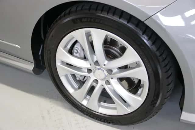 Mercedes-Benz E-Klasse (2009) thumbnail 4