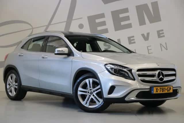 Mercedes-Benz GLA (2014) thumbnail 3