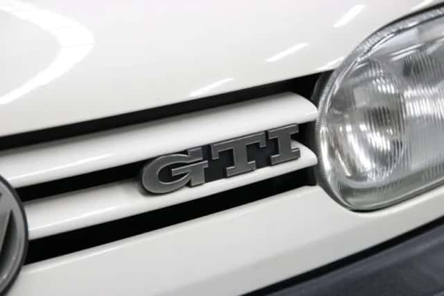 Volkswagen Golf (1992) thumbnail 4