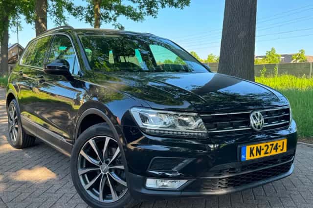 Volkswagen Tiguan (2016) thumbnail 1