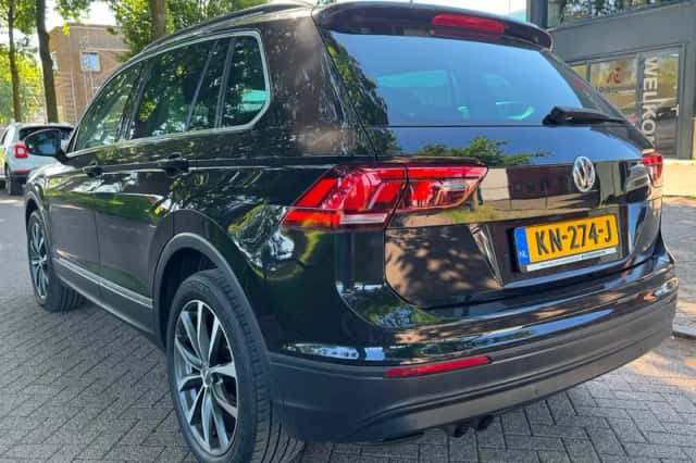 Volkswagen Tiguan (2016) thumbnail 6