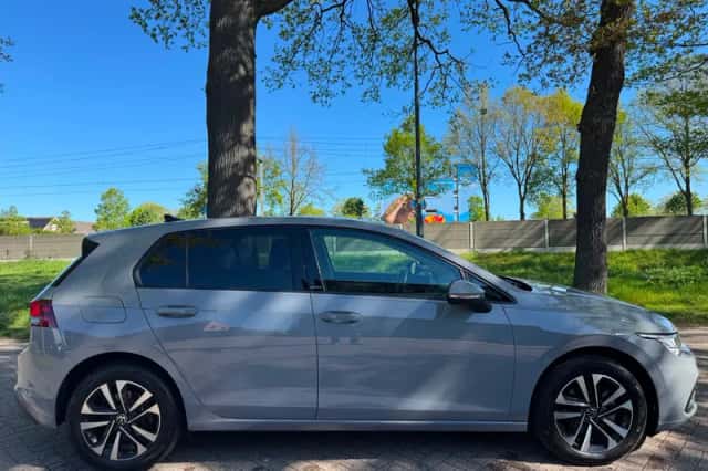 Volkswagen Golf (2021) thumbnail 5