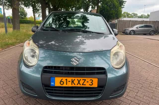 Suzuki Alto (2010) thumbnail 2