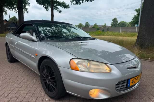Chrysler Sebring (2001) thumbnail 6