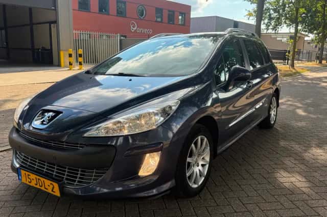 Peugeot 308 (2009) thumbnail 3