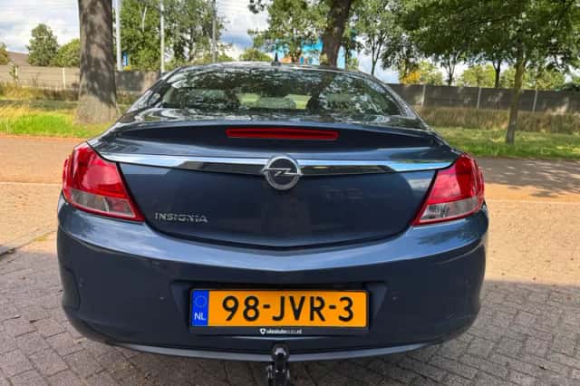 Opel Insignia (2009) thumbnail 4