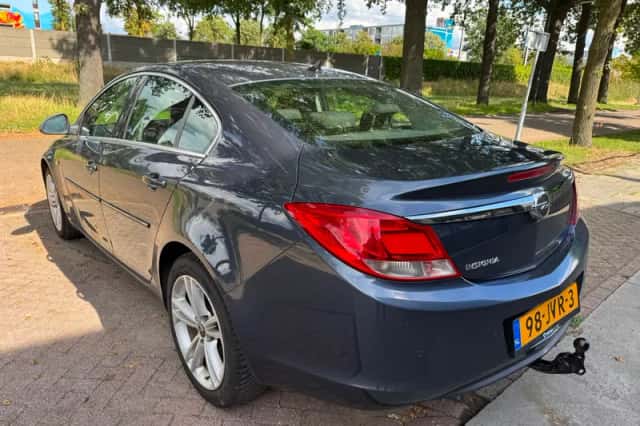Opel Insignia (2009) thumbnail 5