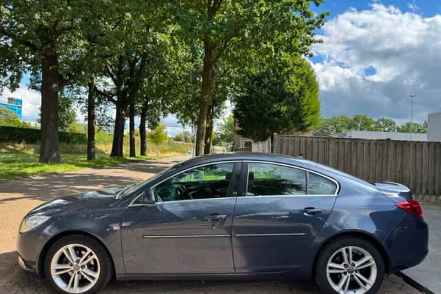 Opel Insignia (2009) thumbnail 6