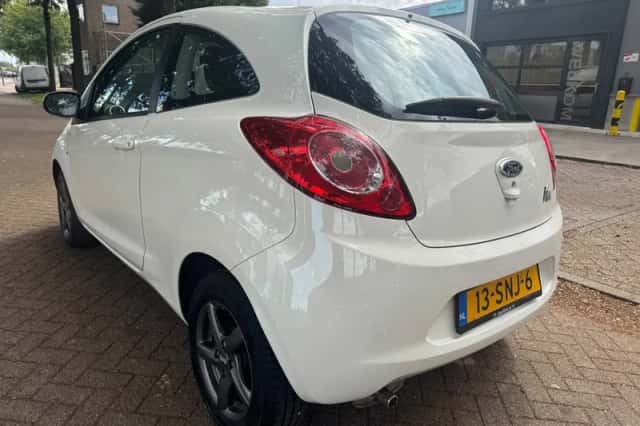 Ford Ka (2011) thumbnail 4
